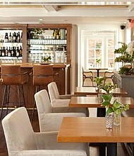 Haywood's, Piano Bar