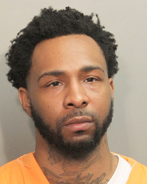 A Houston man who jumped bail before his trial in 2021 and was rearrested pleaded guilty to murder this week …
