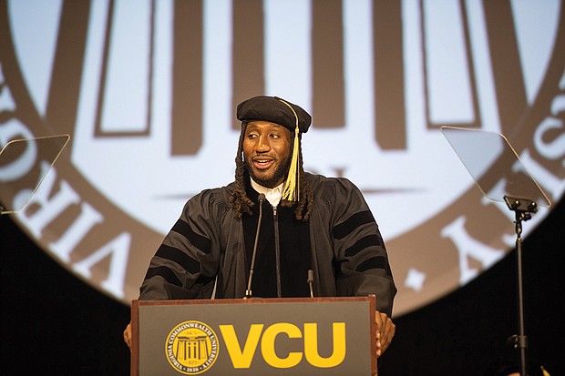 Alumnus Mo Alie-Cox gave the VCU commencement speech.