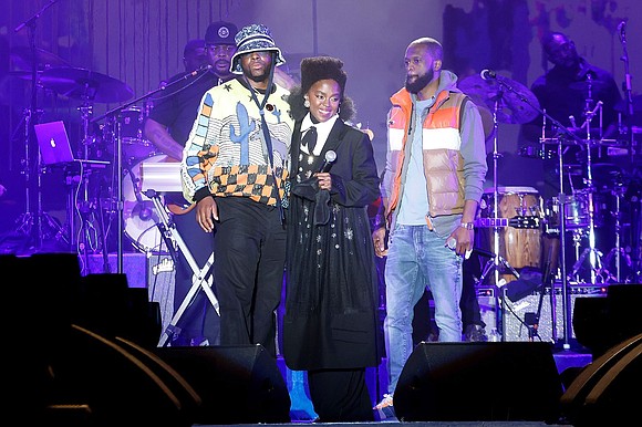 Lauryn Hill brought Wyclef Jean and Pras Michel on stage over the weekend to surprise attendees of the Roots Picnic …