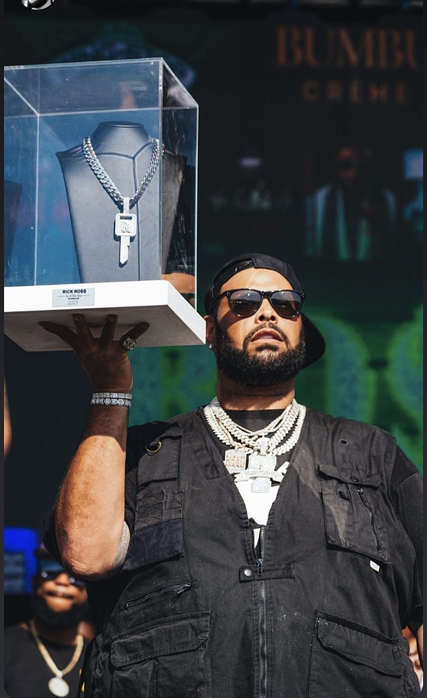 713 Motoring CEO-Big Ash with the Winning Prize