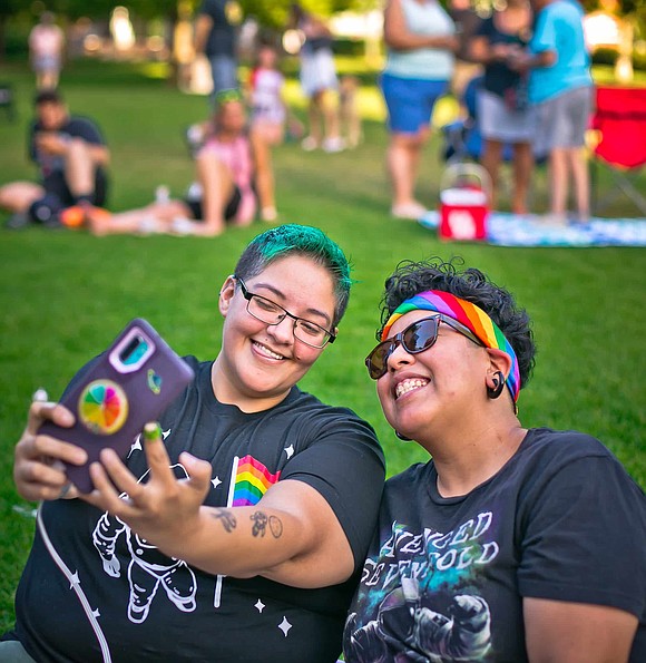 Don't let your weekend be boring. Have some fun at Discovery Green!