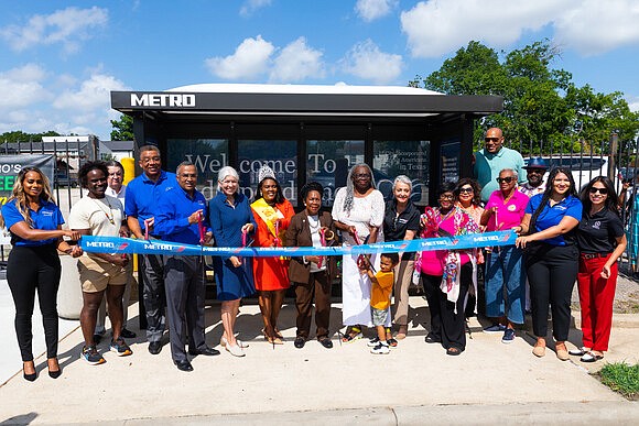 METRO Board Members and staff along with U.S. Rep. Sheila Jackson Lee, Houston City Council Member Karla Cisneros and leaders …
