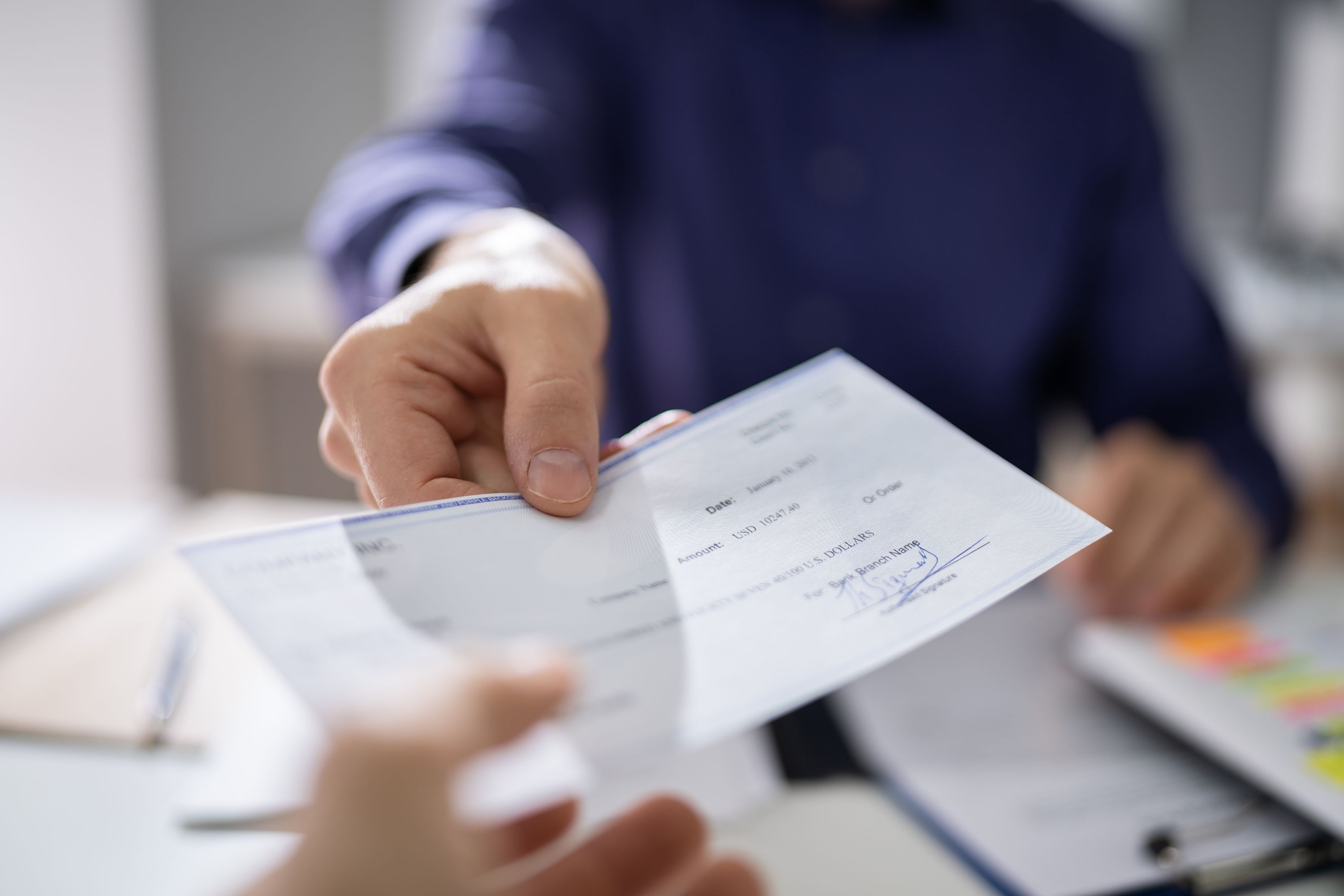 Are Wages Outpacing Inflation? The July 2025 Labor Market Truth - 06bbvea