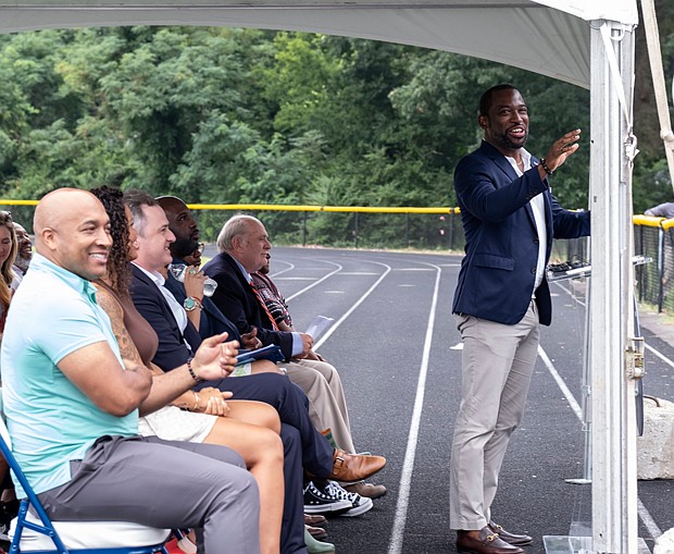 Richmond Public Schools Superintendent Jason Kamras was joined by members of the RPS School Board, Mayor Levar M. Stoney, and other elected officials to break ground on the site of the new Richmond High School for the Arts, which will replace George Wythe High School. “I’m proud that students on the South Side will soon be able to walk into a brand new state-of-the-art facility, but what I will be even prouder of is the future graduates and what they will achieve in their lives,” Mayor Stoney said. "If we give them opportunity, not just a building, I know without a doubt that any graduate can succeed in this city." Following a public process of community engagement and neighborhood meetings, the chosen design of the new school was made by Richmond parents, students, teachers, and community members. Residents voted for their preferred prototype and design styles, which were later approved by the RPS School Board.