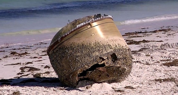 A mysterious cylinder that washed ashore in Western Australia is debris from an Indian space launch, authorities in both countries …