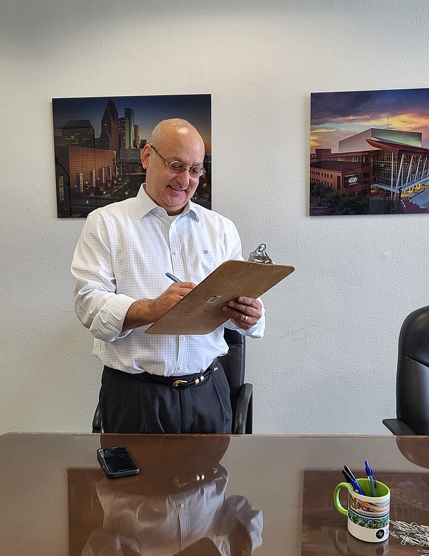 Gilbert Garcia files to run for Mayor of Houston