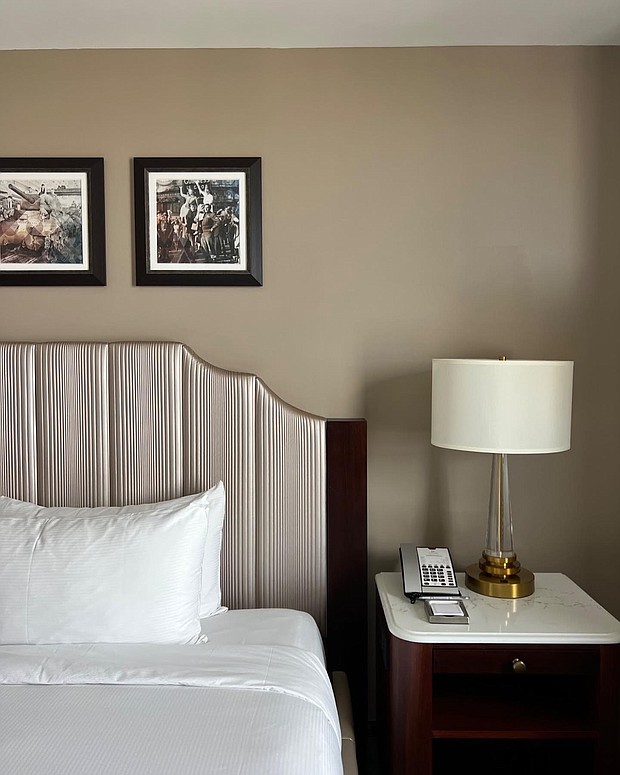 No better sight to come home to after a day full of music, delicious food, sight-seeing. #HigginsHotel