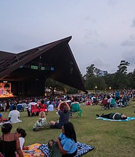 All photos by courtesy of Houston Grand Opera.