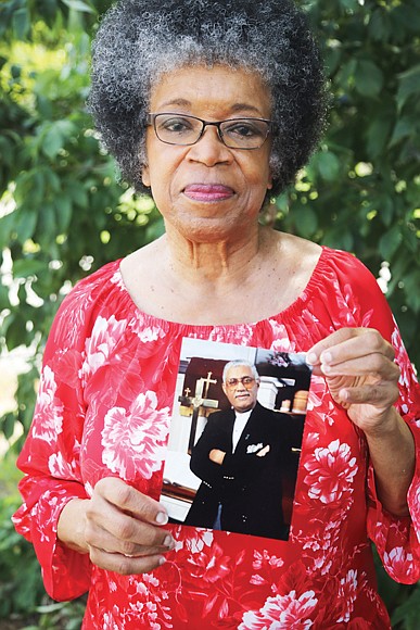 Saundra Rollins’ husband, the late Dr. Darrel Rollins Sr. who was the pastor of 31st Street Baptist Church for 25 years, received a life-saving liver transplant in November 1994 after being placed on a waiting list earlier that year. Dr. Rollins died in 2007.