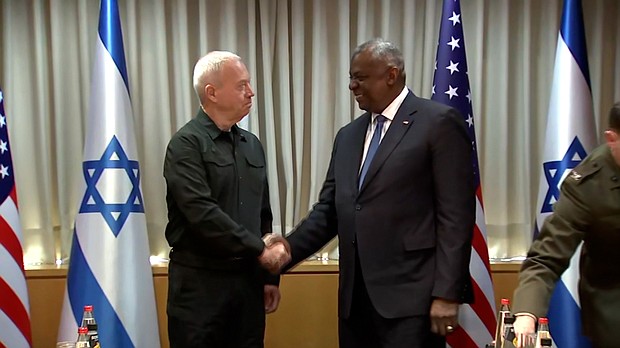 (R-L) Lloyd Austin and Yoav Gallant -Secretary of Defense Lloyd Austin is visiting Israel on Monday
credit POOL