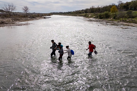 Senior US officials arrived in Mexico Wednesday to seek more help from their counterparts to drive down border crossings as …