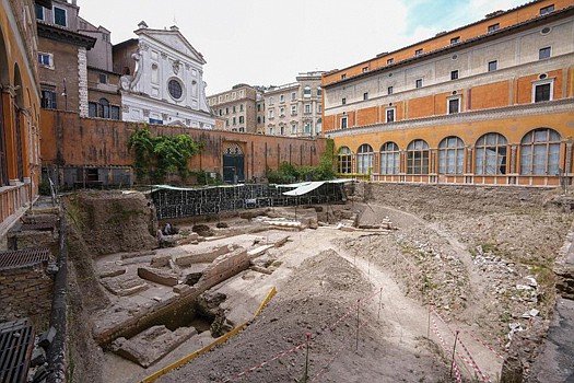 The ruins of Nero’s Theater, an imperial theater referred to ancient Roman texts but never found, have been discovered under the garden of the future Four Season’s Hotel, steps from the Vatican.