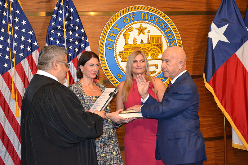 Ringing in the New Year from City Hall Whitmire sworn in as Houston’s