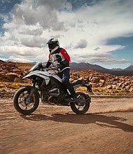 BMW Motorrad crowns its 100th anniversary with the strongest sales result in the company's history.