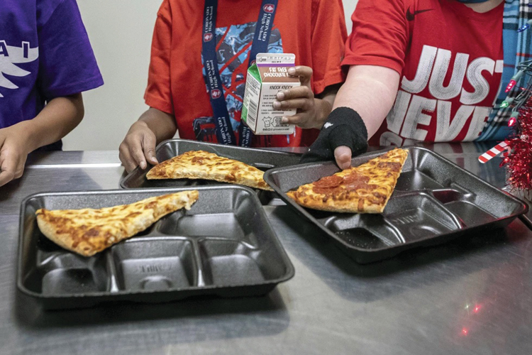 Legislation calls for free school meals for all Virginia students