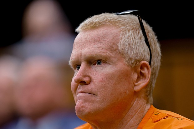 Alex Murdaugh attends a hearing on a motion for a new trial on January 16 at the Richland County Judicial Center in Columbia, South Carolina.
Mandatory Credit:	Tracy Glantz/AP