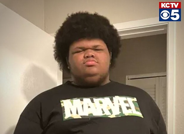 Jor’el Bolden wears a size 23 wide.
Mandatory Credit:	KCTV