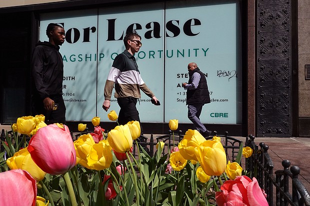 A sign advertises vacant retail space for lease in Chicago, Illinois.
Mandatory Credit:	Scott Olson/Getty Images/File via CNN Newsource