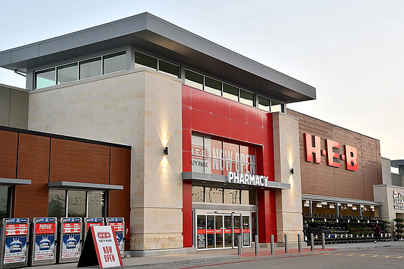 H-E-B, the beloved Texas grocery chain, has just opened its doors to the Katy community with a sparkling new store, …
