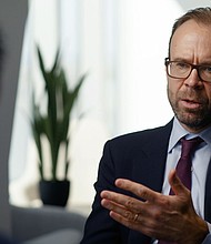 Goldman Sachs chief economist Jan Hatzius is betting AI will turbocharge the US economy.
Mandatory Credit:	John General/CNN via CNN Newsource