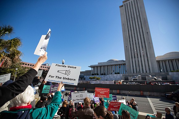 The Florida Supreme Court on Monday paved the way for the state’s six-week abortion ban to take effect, while allowing …