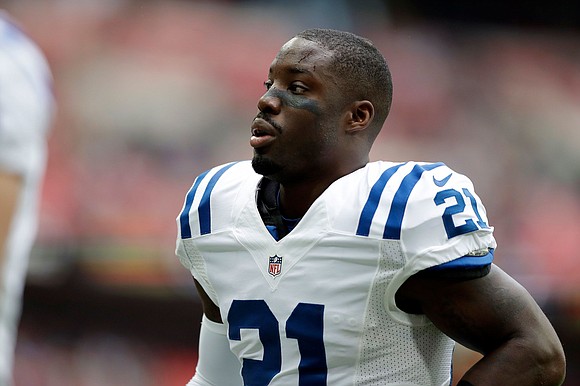 Vontae Davis, the former NFL cornerback who made two Pro Bowls with the Indianapolis Colts and memorably retired at halftime …