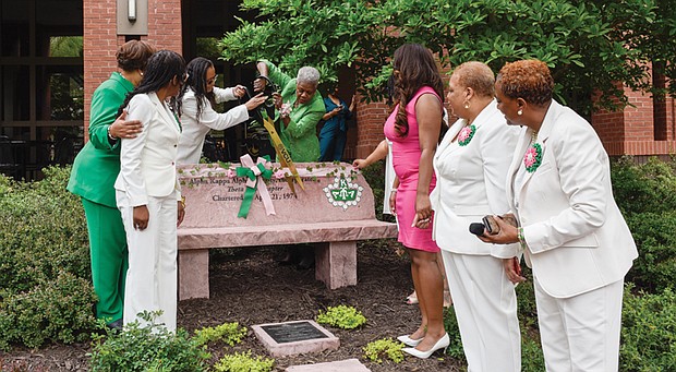 Dr. Lillian H. Gilliam cuts the ribbon to celebrate the sorority’s 50th Chartering Anniversary at VCU.