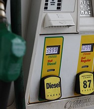 A detailed view of gas prices at the pump at a Shell PLC station is seen here on April 17 in Houston, Texas. The national average stood at $3.66 a gallon on April 29, down from $3.68 a week ago.
Mandatory Credit:	Aaron M. Sprecher/AP via CNN Newsource