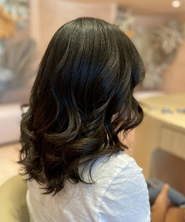 The Signature Silk Blowout - "PRESSure Waves"