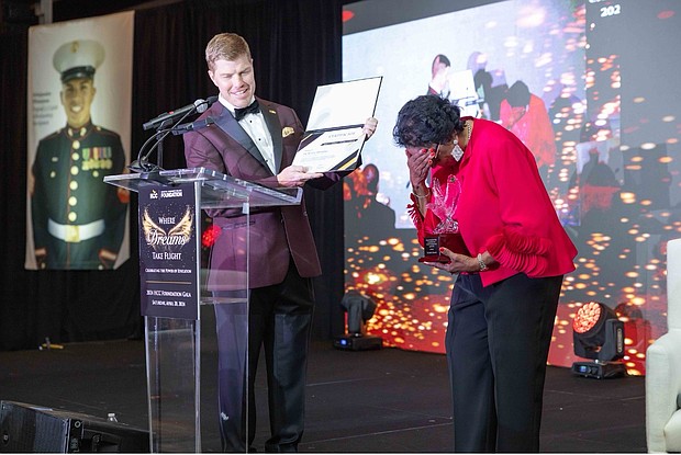 HCCF Gala Crystal Eagle Honoree Dr. Ruth J. Simmons was overcome with emotion when HCC Foundation Board Chair Ryan McCauley announced $25,000 Endowed Scholarship established by the HCC Foundation Board in Dr. Ruth Simmons’ honor from the gala stage.