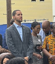 Houston Controller Chris Hollins