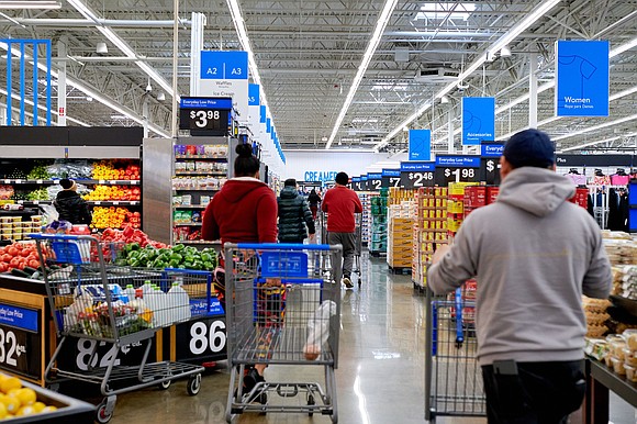 Businesses from McDonald’s to Home Depot are struggling to attract financially strapped shoppers. But Walmart is growing as consumers search …