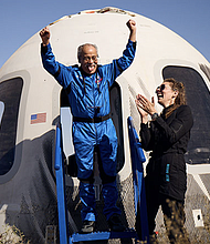 Ed Dwight at the capsul. Photo by Felix Kunze