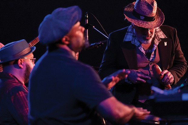 Salsa band Bio Ritmo