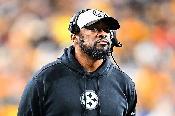 The Pittsburgh Steelers announced Monday that head coach Mike Tomlin signed a three-year contract extension, keeping him with the team …