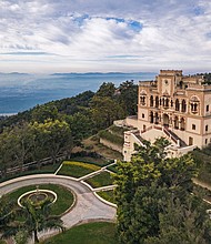 Ananda in the Himalayas' wellness programs have been attended by celebrities.
Mandatory Credit:	Courtesy Ananda in the Himalayas via CNN Newsource