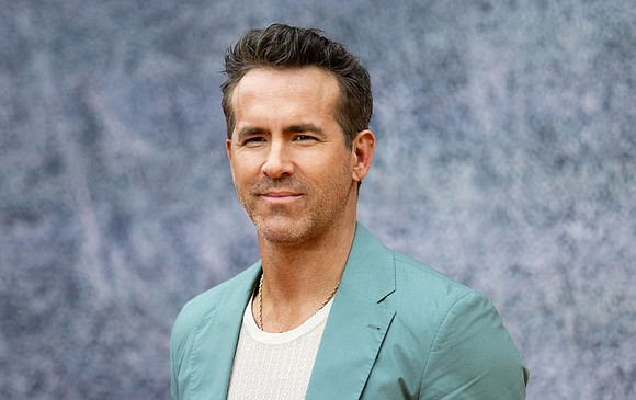 Ryan Reynolds lost his father in 2015 after a 20-year battle with Parkinson’s disease. He’s reflecting on the challenges the …