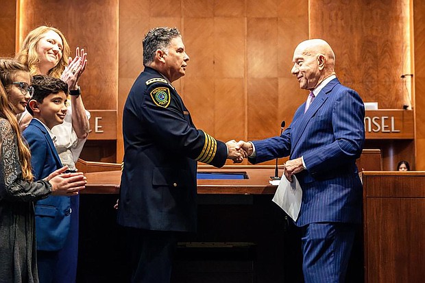HFD Chief Thomas Munoz with Mayor Whitmire