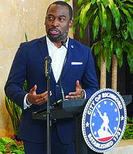 Mayor Levar M. Stoney at the press conference on Aug. 27.