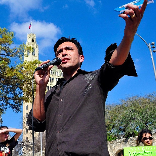 Nuestra Palabra - Tony Díaz, NP Founder and Director