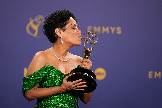 Liza Colon-Zayas poses in the press room with the award for outstanding supporting actress in a drama series for "The Bear."
Mandatory Credit:	Jae C. Hong/Invision/AP via CNN Newsource