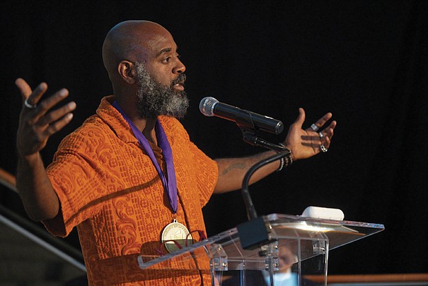 Reginald Dwayne Betts receives the Patron of Letters for promoting libraries and literacy at the Library of Virginia’s 27th Annual Virginia Literary Awards.