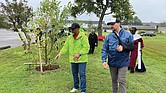 Dr. Price L. Davis of Mosby Memorial Baptist Church meets with EPA Mid-Atlantic Regional Administrator Adam Ortiz.