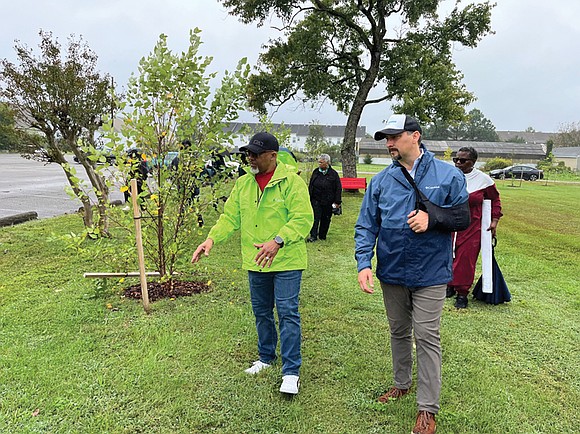 The Chesapeake Bay Foundation, Virginia Interfaith Power & Light and Mosby Memorial Baptist Church gave away 200 native trees and …