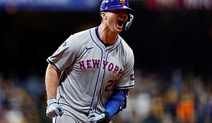 Pete Alonso celebrates his home run against the Milwaukee Brewers.
Mandatory Credit: