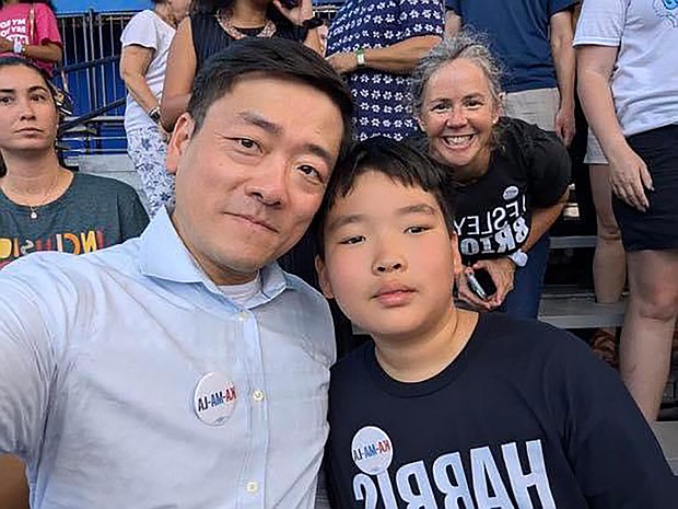 Rep. Gene Wu and child