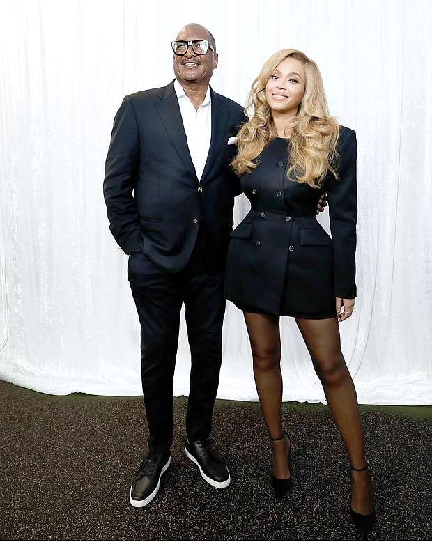 Matthew Knowles and Beyonce' Knowles Carter