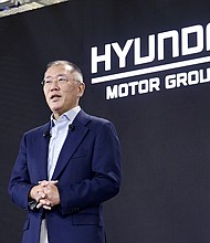 Hyundai Motor Reveals Bold and Efficient Hydrogen FCEV Concept Previewing New Design Language