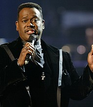 Luther Vandross sings at the 29th American Music Awards in Los Angeles January 9, 2002.
Mandatory Credit:	Mike Blake/Reuters via CNN Newsource